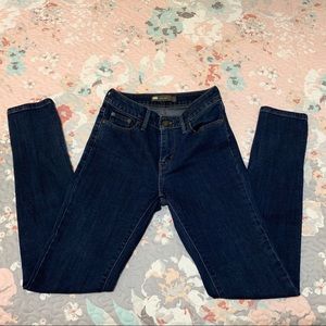 LEVI’s Hi-Rise Skinny Jeans